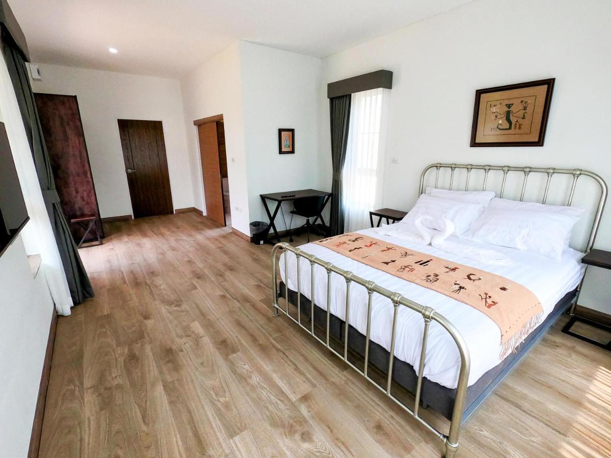Isan Golf & Adventure Hotel Удон-Тхани Экстерьер фото
