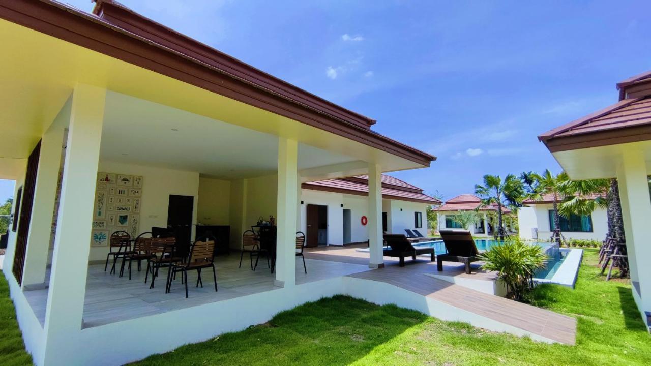 Isan Golf & Adventure Hotel Удон-Тхани Экстерьер фото