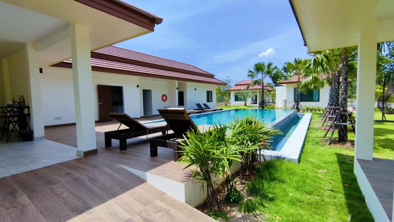Isan Golf & Adventure Hotel Удон-Тхани Экстерьер фото