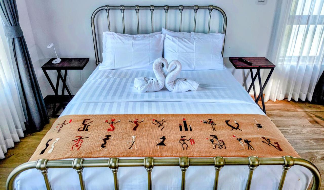 Isan Golf & Adventure Hotel Удон-Тхани Экстерьер фото